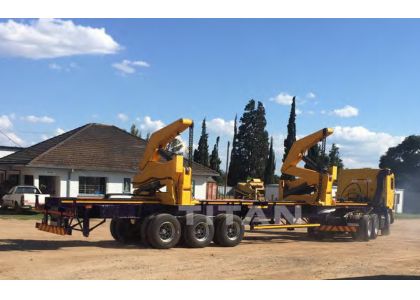 How are the containers delivered?--Side loader transport services to deliver your shipping containers